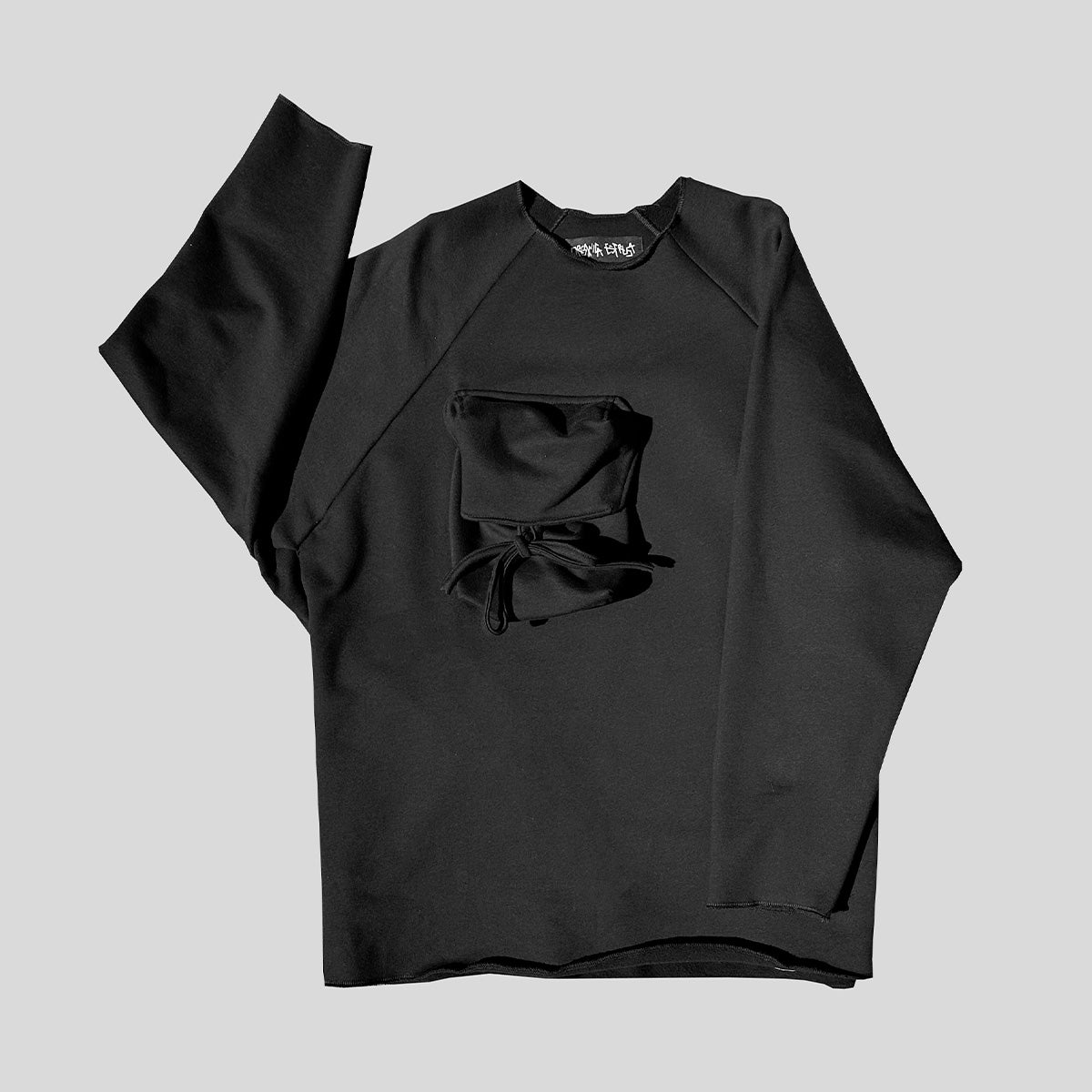 10 | SWEATSHIRT WITH POCKET - black